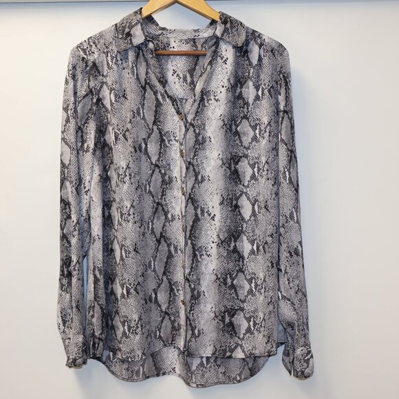 New York & Company Button Front Back Yoke, Cuffs Sz XL Chic Snake Print Blouse - Picture 6 of 14